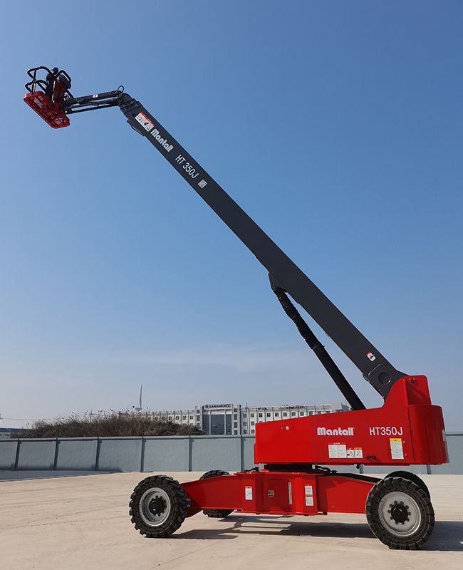 Self-Propelled Telescopic Boom Lifts